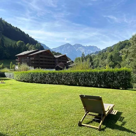 Riverside Mountain Retreat Apartment Val d'Illiez