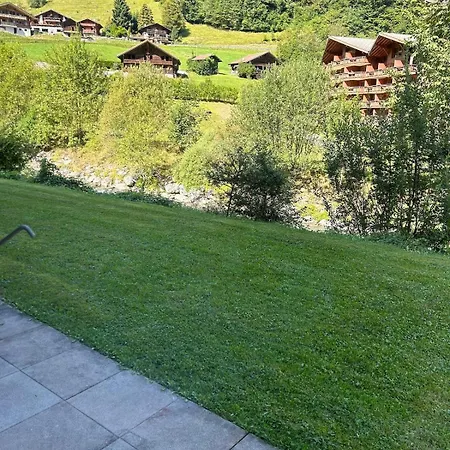 Riverside Mountain Retreat