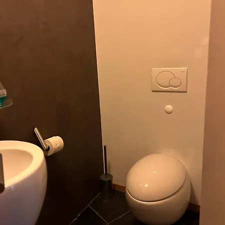 Riverside Mountain Retreat *