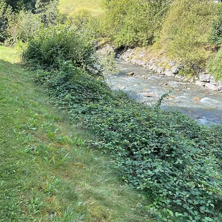 Riverside Mountain Retreat Appartement *